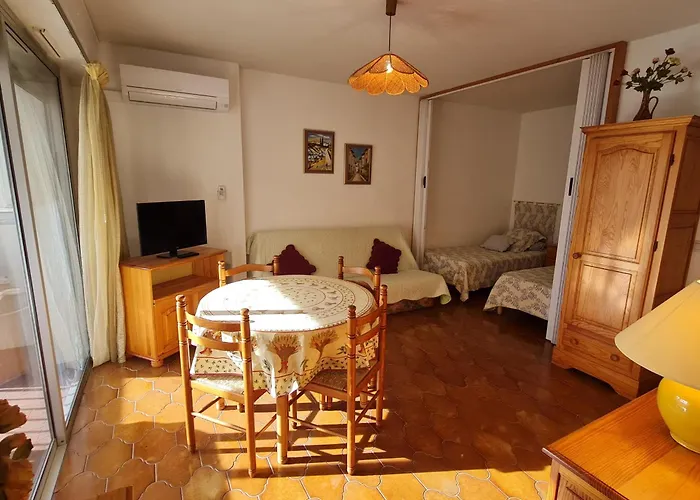 Lejlighed Climatise Avec Parking Et Balcon, Proche A - Fr-1-780-5 Sainte-Maxime