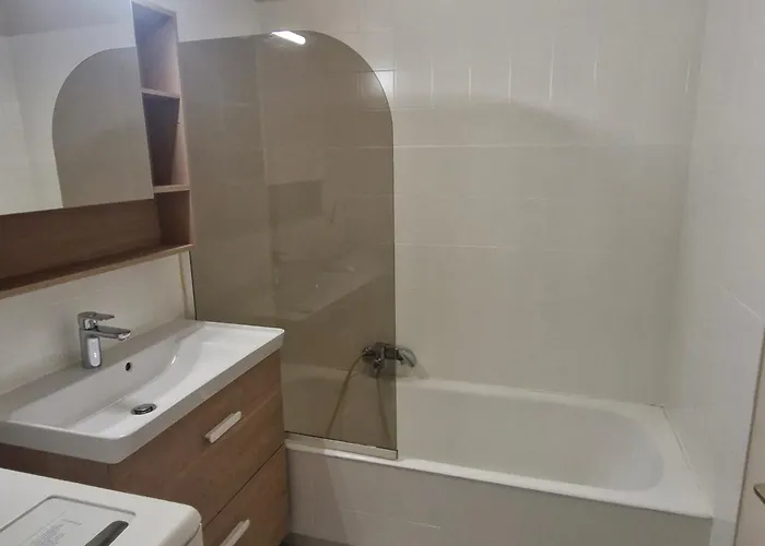 شقة Climatise Avec Parking Et Balcon, Proche A - Fr-1-780-5